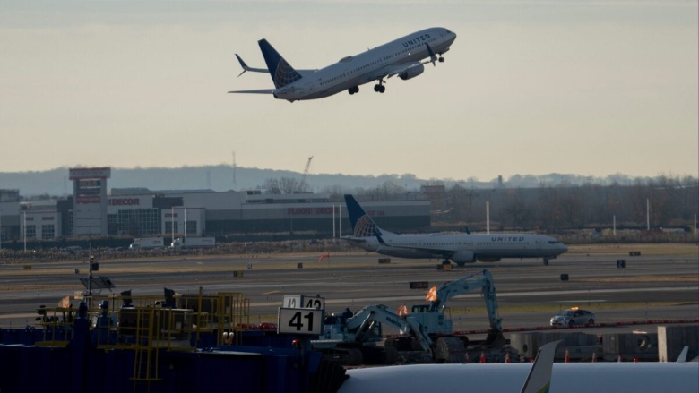 Passenger’s Hijacking Attempt Foiled by Crew on Mexican Flight