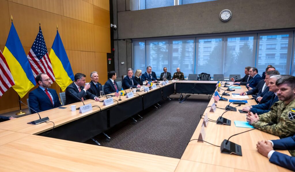 Ukraine Accepts U.S.-Brokered Peace Elements with Russia; Deal Uncertain