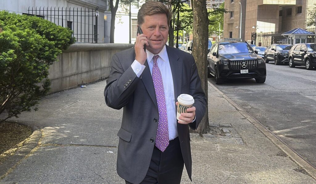 Pam Bondi, Acting on Trump’s Request, Probes Epstein–Democrats Ties