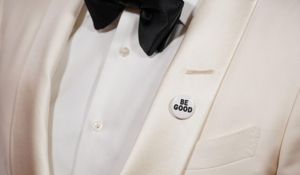 Celebrities Wear Anti-ICE Pins for Renee Good, Killed by ICE Officer