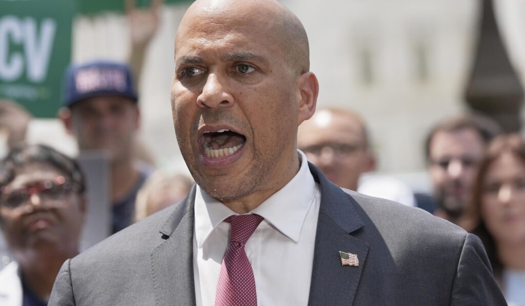 Early 2028 Presidential Speculation: Officials Weigh Bids, Re-election Plans and Priorities