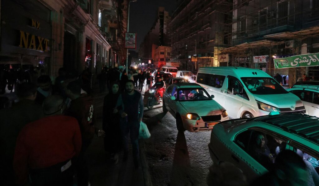 Egypt Cuts Oil-Fired Power, Threatening Cairo’s Nightlife