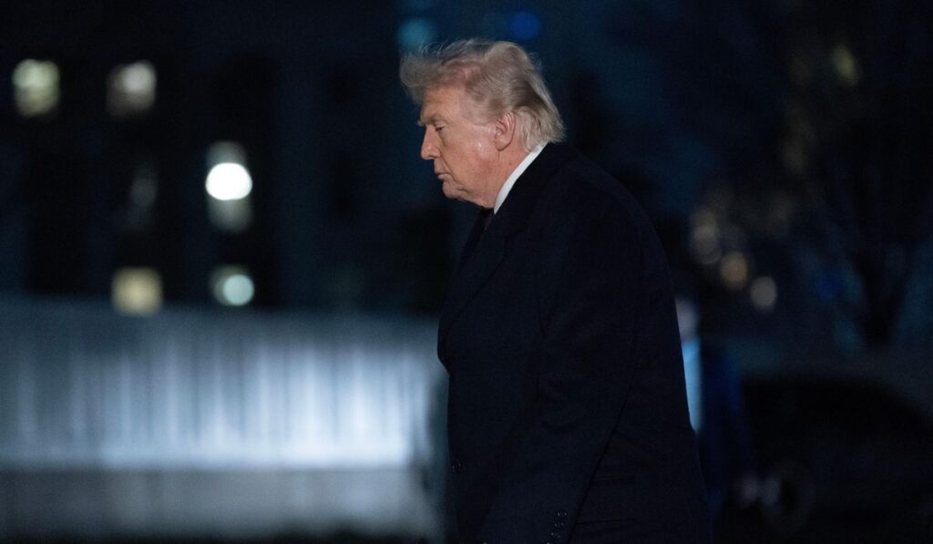 Trump May Delay China Visit To Pressure Beijing Over Hormuz Strait