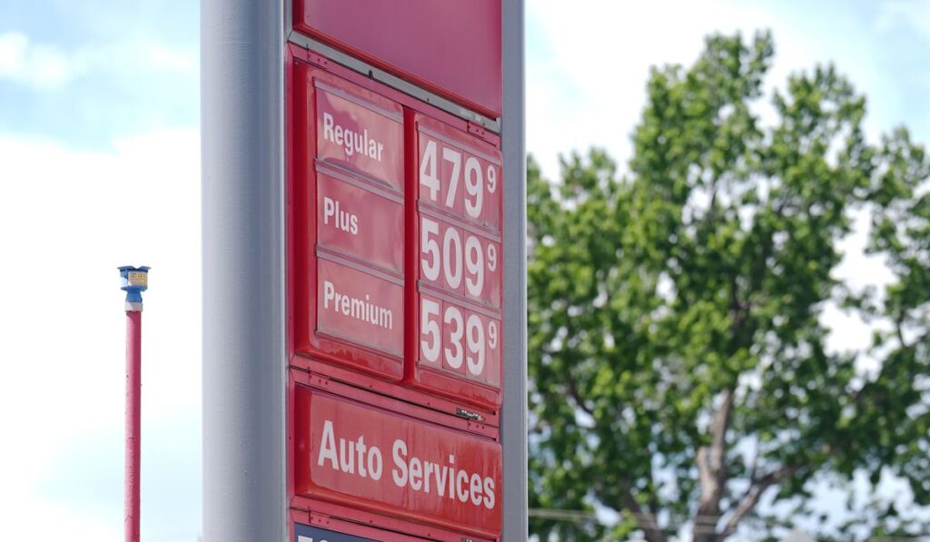 Gas Spike Sends Inflation to Three-Year High, Challenges Fed and Trump