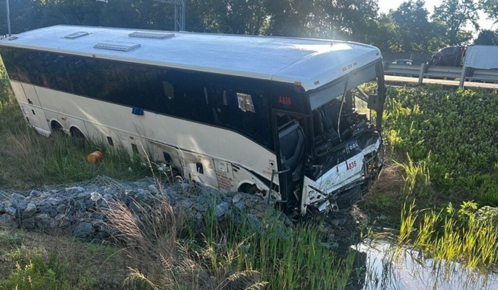 I-95 Bus Driver Appears in Court After Crash Killed Five, Two Cars