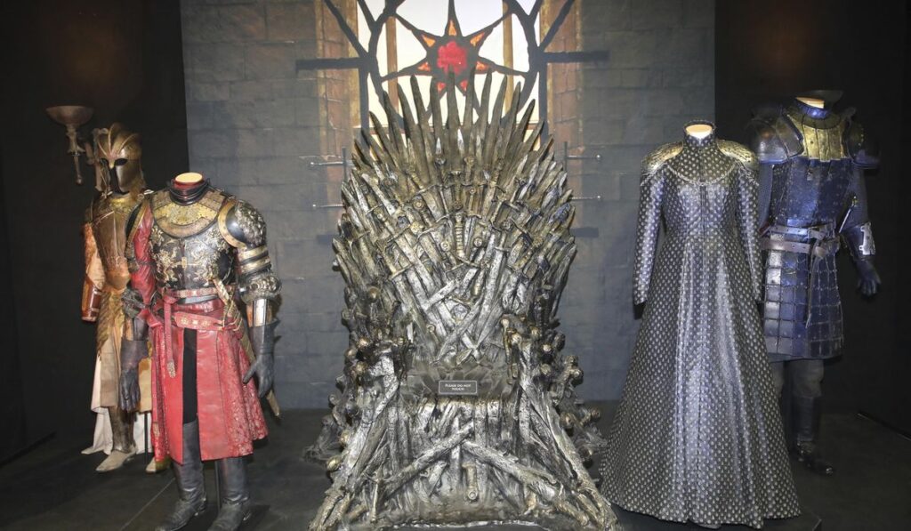 British Stage Adaptation of “Game of Thrones” Earns Ovation