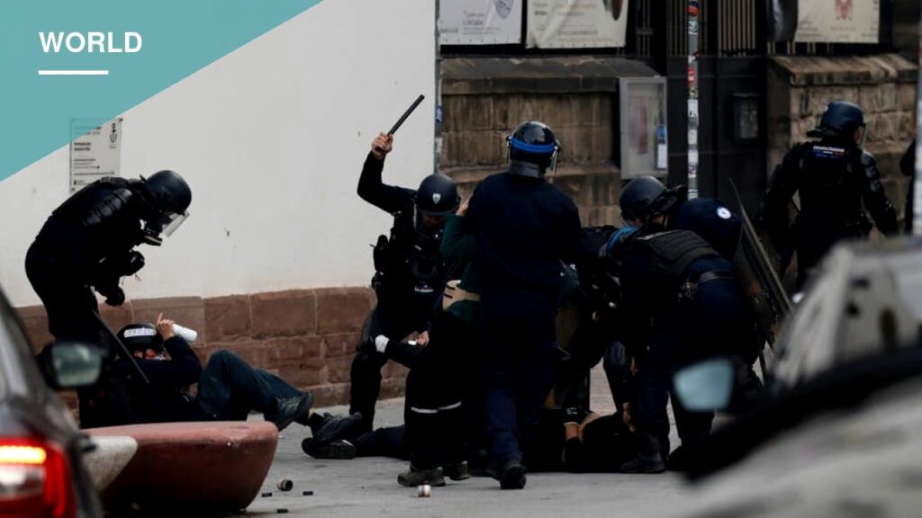 Nearly 1,000 Arrested as Fresh Protests Sweep France, Police Preemptively Search Marchers